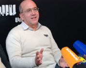 Aravot: There are groups of people pursing their interests