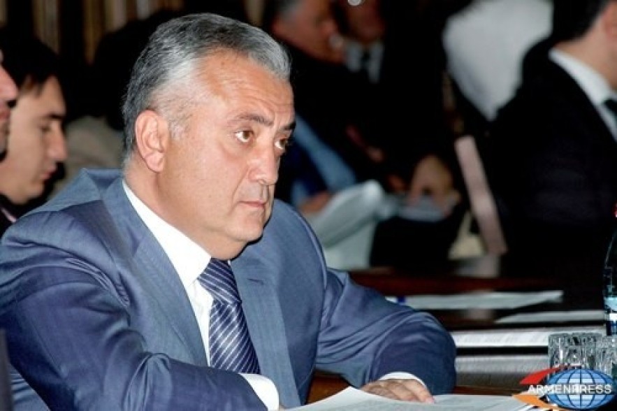 Hraparak: CBA chairman instructs bankers to continue crediting