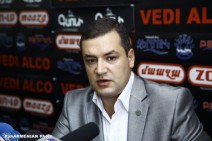Urikhanyan resigns from parliament. Bazmaser Arakelyan leaves PAP