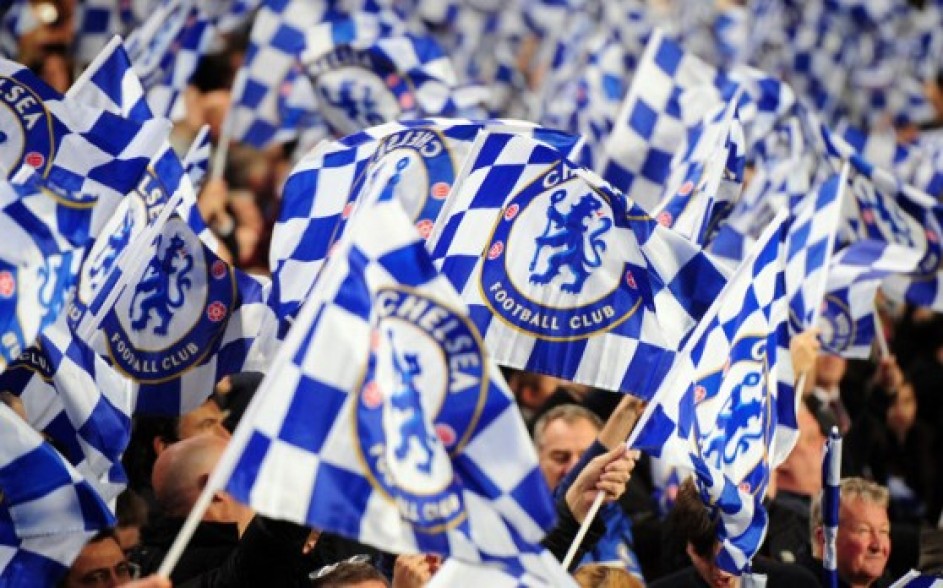 Football: Chelsea close to super striker talks