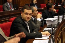 Aravot: Tigran Urikhanyan not to attend Prosperous Armenia faction meeting