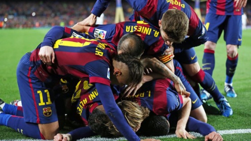 FC Barcelona v Real Madrid: Suárez magic wins the Clásico (2-1)