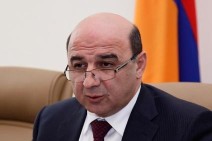 Former minister has serious health problems