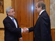 Serzh Sargsyan receives Chairman of EDB Management Board