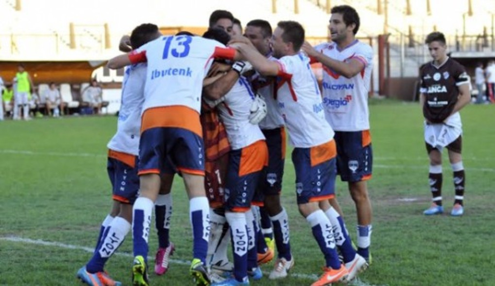 Deportivo Armenio footballers to play in Turkey in black shirts with inscription ‘I Remember and Demand’