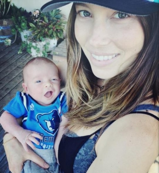 Why Justin Timberlake and Jessica Biel’s 'Normal' Baby Photo Is a Parenting Win