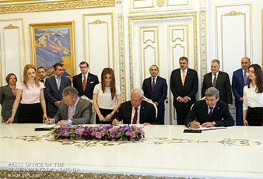 Amended, finalized contract of sale of property of Vorotan Hydroelectric Complex signed in Government
