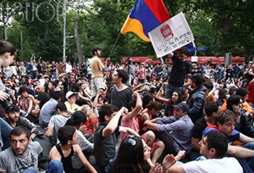 Inter RAO UES not confirming Armenian power grid sale