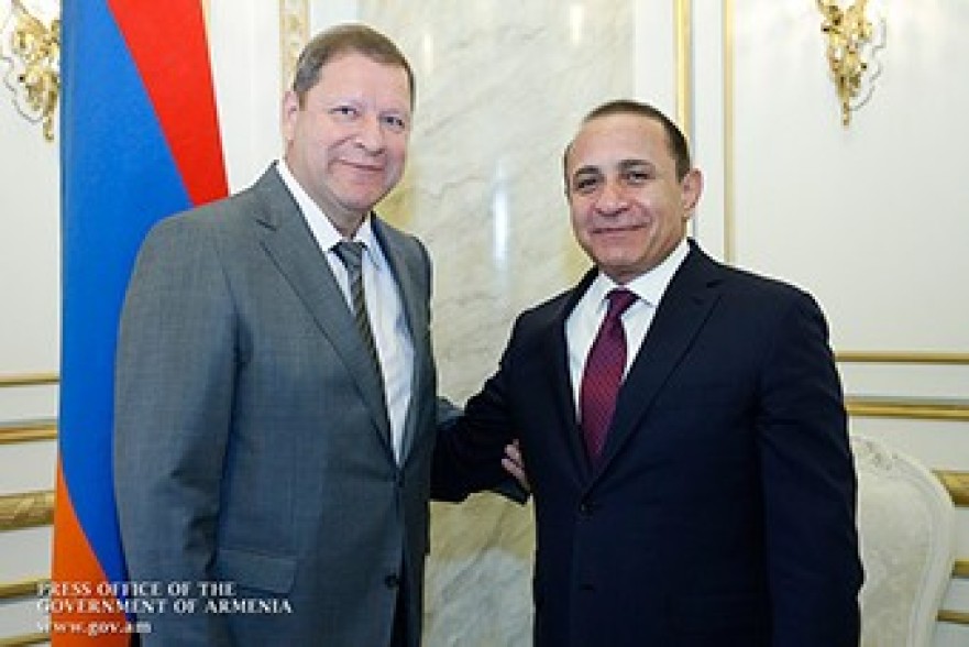 Վարչապետն ընդունել է ԵԱՏՄ խորհրդի անդամ Սերգեյ Սիդորսկիին