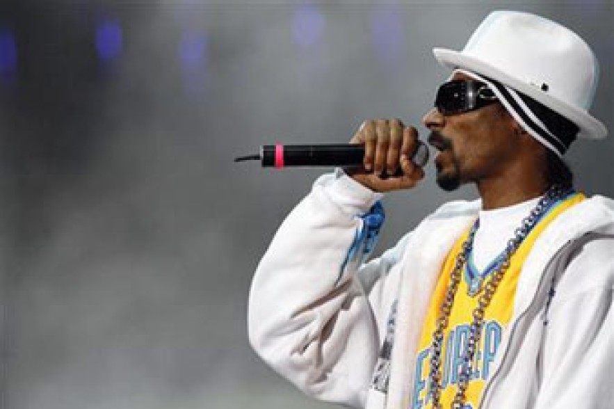 Рэпер Snoop Dogg победил в схватке британских пограничников