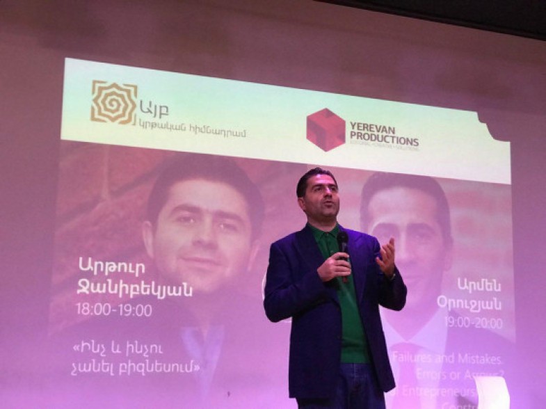 Արոնյանը, Մխիթարյանը հերոսներ չեն, եկեք ուշադրություն դարձնենք մեր զինվորների վրա, ովքեր մեզ համար են անում. Արթուր Ջանիբեկյան (Տեսանյութ)