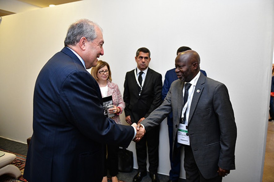 Establishment of Armenia-Gambia diplomatic relations to promote cooperation
