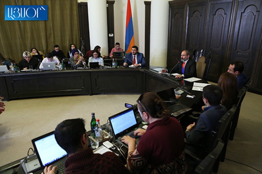 Allowances amounting to 500 million AMD stolen from insecure families: Acting PM
