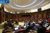 Armenian parliament approves 2019 state budget draft