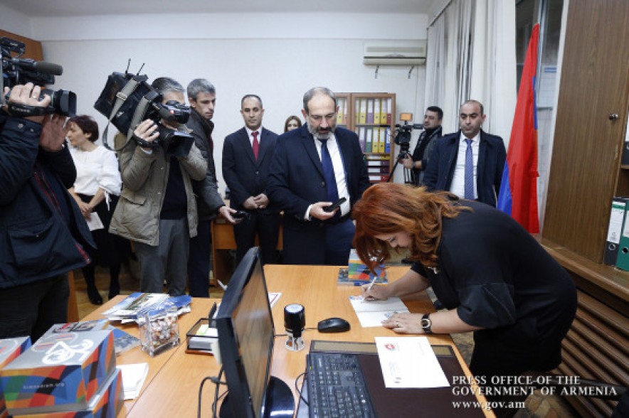Նիկոլ Փաշինյանը ՀՀ վարչապետի ֆոնդից «Հայաստան» հիմնադրամին նվիրաբերել է 1 մլն, իսկ իր անձնական միջոցներից՝ 500 հազար դրամ