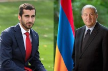 Президент Армен Саркисян провел телефонный разговор с Генрихом Мхитаряном