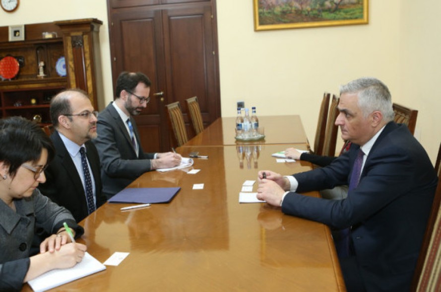 Deputy PM, U.S Chargé d'Affaires discuss development of Armenian-American bilateral cooperation