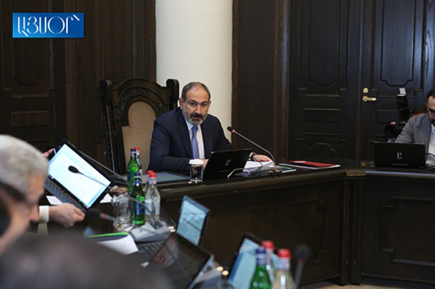 Rectors who close doors on students have no place in new Armenia: Armenia’s PM