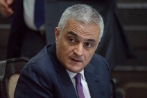 Pawnshops or exchange points should not be compared with other financial establishments: deputy PM