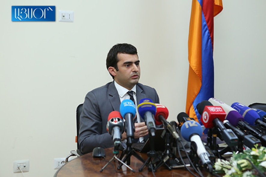 Այս տարվա բյուջեով պետք է հիմնանորոգվի 78 կմ, վերանորոգվի՝ 300 կմ ճանապարհ. Հակոբ Արշակյան