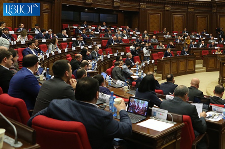 «Իմ քայլը» մնաց միայնակ. ընդդիմադիր խմբակցությունները դեմ են կառավարության կառուցվածքի մասին օրինագծին