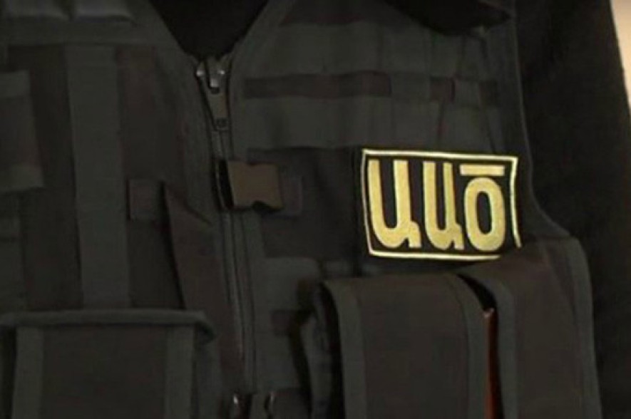 Вооруженные сотрудники СНБ Армении проводят обыски в доме и офисе бывшего главы СПИСА