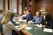 Armenia’s DM, ICRC representatives refer to issue of Armenian captive in Azerbaijan