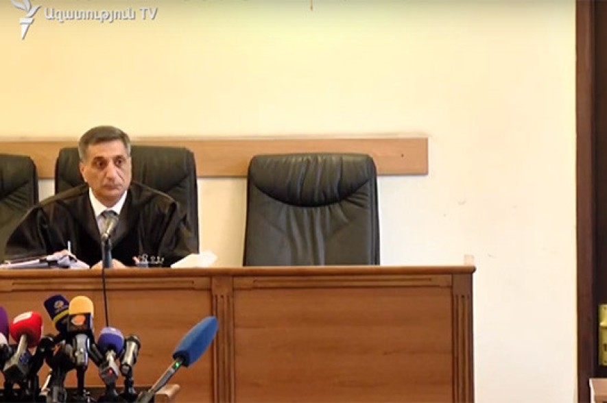 Քոչարյանի գործ. նույն դատավորը նույն հարցով երկրորդ անգամ հեռացավ խորհդակցական սենյակ