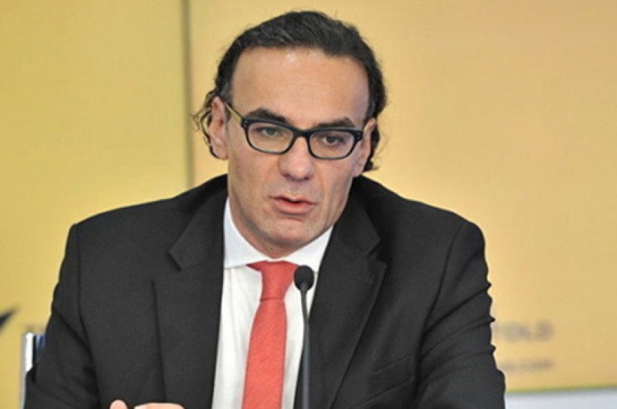 Armenia’s PM releases advisors