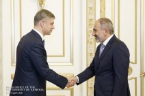 Russian Railways company’s CEO presents to Armenia’s PM key condition for continuing upgrading program of Armenian railway infrastructures