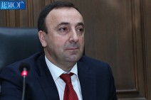 SIS investigator visits Republican party office to seize Hrayr Tovmasyan’s membership termination materials
