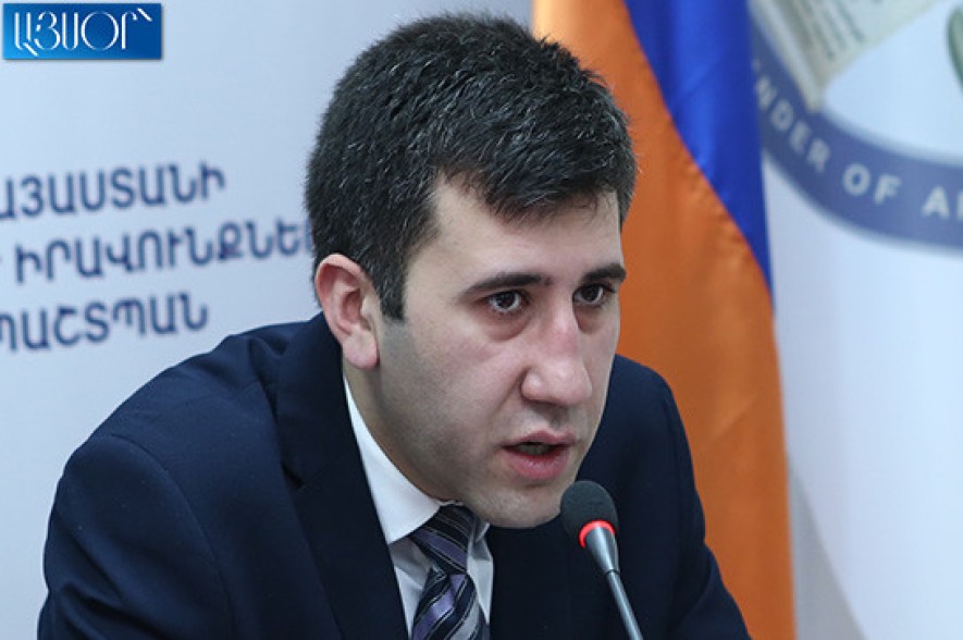 ԱԱԾ են կանչվել ՍԴ նախագահ Հրայր Թովմասյանի 75-ամյա թոշակառու հայրը և երկու դուստրերը