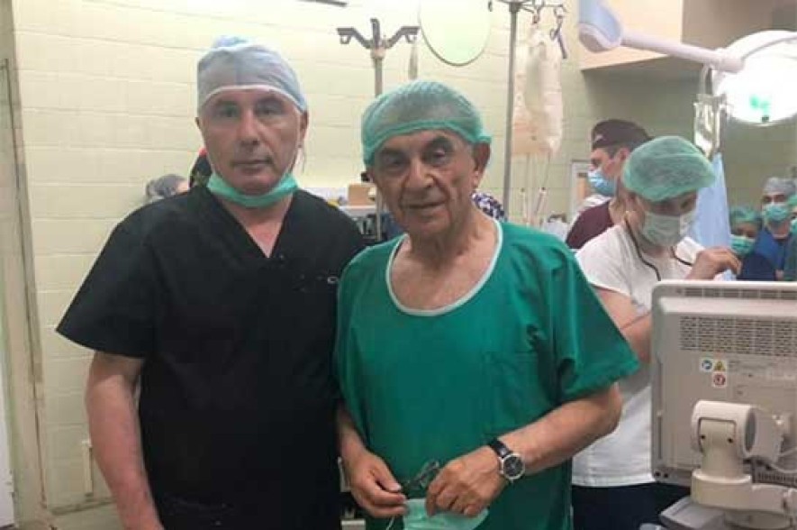 Следователи заставили Ара Баблояна отвлечься от важнейшей операции по трансплантации органа и явиться на допрос (Видео)