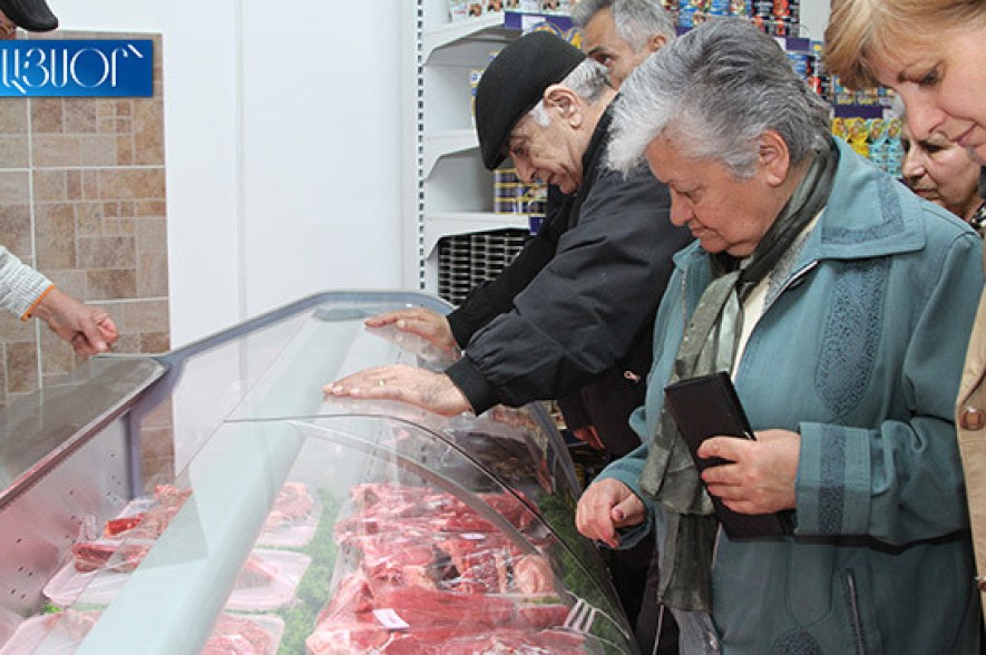 Շատ լավ հիշում ենք, թե ինչ էր տեղի ունենում նախկինում. համաշխարհային շուկայում սննդամթերքը թանկանում էր, ասենք, 2 տոկոսով, Հայաստանում՝ մի 4-5 տոկոս. Փաշինյան