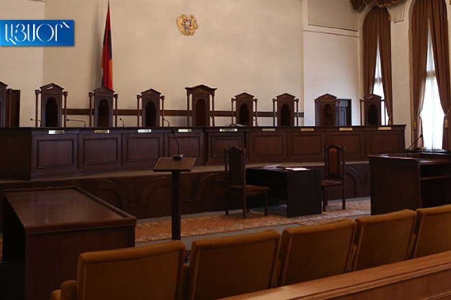 ՍԴ դատավորներին վաղ կենսաթոշակի ուղարկելու նախագծի հետևում ՍԴ-ն սեփական կադրերով համալրելու նպատակն է. Պատգամավոր