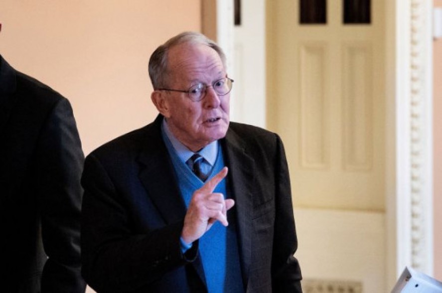 Trump impeachment: Major blow for Democrats in witnesses battle