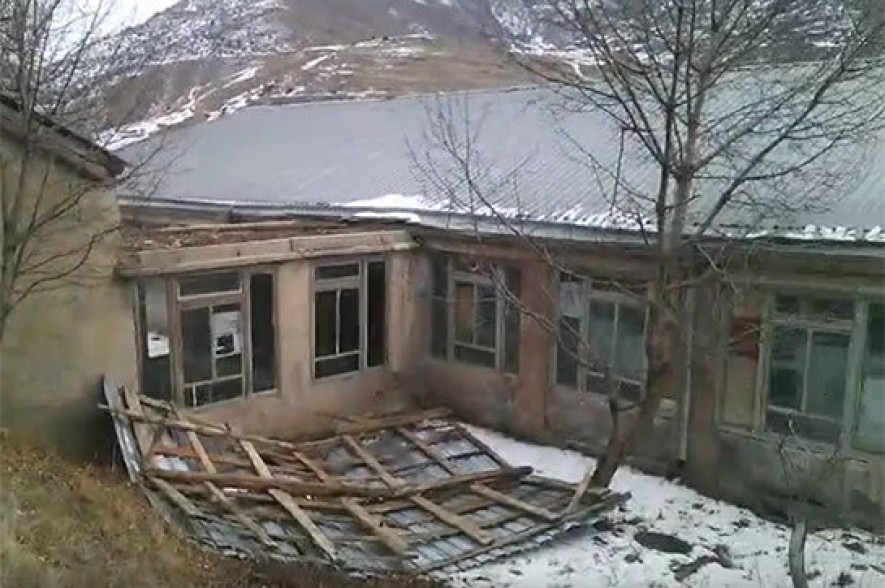 Դարբաս գյուղում քամին վնասել է դպրոցի տանիքը
