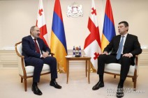 Armenian, Georgian PMs discuss situation over COVID-19 in the two countries