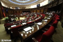 Armenia’s parliament adopts draft of Constitutional amendments at first reading
