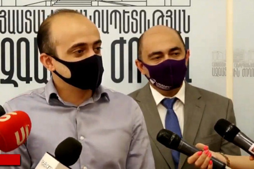 Պարոն Քոչարյանի փաստաբանները դիմումը հետ են վերցնում, բայց գործը ՍԴ-ում քննվելու է. Տարոն Սիմոնյան