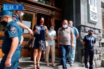 Hayrenik, PAP, ARF-D submit report to Prosecutor General's Office on usurpation of power and constitutional order