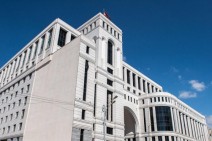 Armenia’s FM, with coordination of PM and DM, in permanent touch with OSCE Minsk Group co-chairs