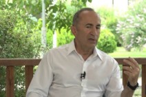 Armenia will not face famine, but serious economic decline: ex-president