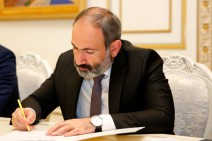 Armenia’s PM signs decision on declaring marital law