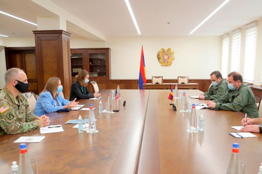Իրավիճակի այս տեմպերով զարգացումը աղետալի կլինի ամբողջ տարածաշրջանի համար. Դավիթ Տոնոյանը՝ ԱՄՆ դեսպանին