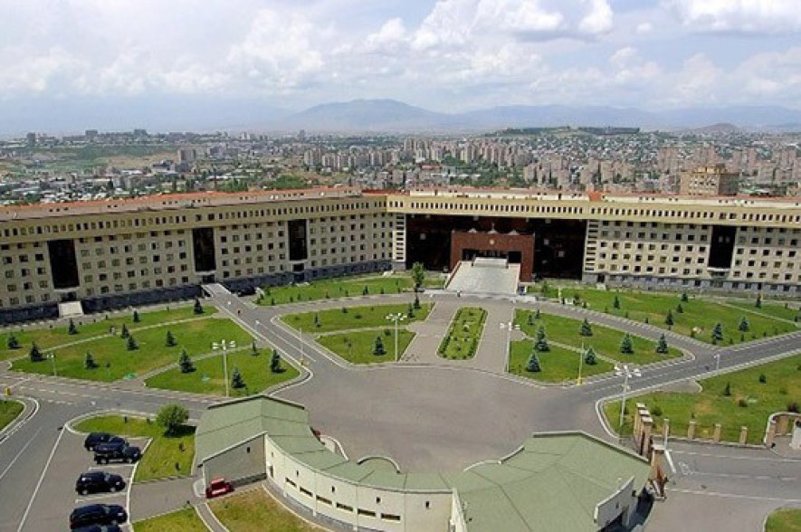 Ադրբեջանական զինուժը ՀՀ-ում մարտական տեխնիկա է թիրախավորել. ՀՀ ԶՈՒ-ն զգուշացնում է՝ նույն տրամաբանությամբ կարող է թիրախավորել Ադրբեջանում ռազմական օբյեկտ