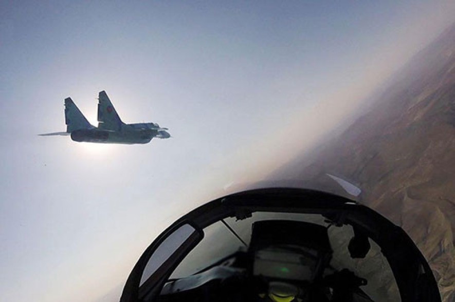 Azerbaijan uses aviation and artillery in north, fierce battles continue in south
