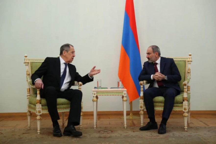 Armenia’s PM says had substantive conversation with Russia’s FM