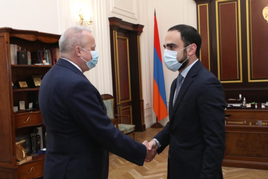 Գերիների փոխանակման գործընթացում Երևանն առաջարկում է Բաքվին կիրառել «բոլորը բոլորի դիմաց» սկզբունքը, իսկ ապագայում հայտնված գերիները պետք է անմիջապես վերադարձվեն