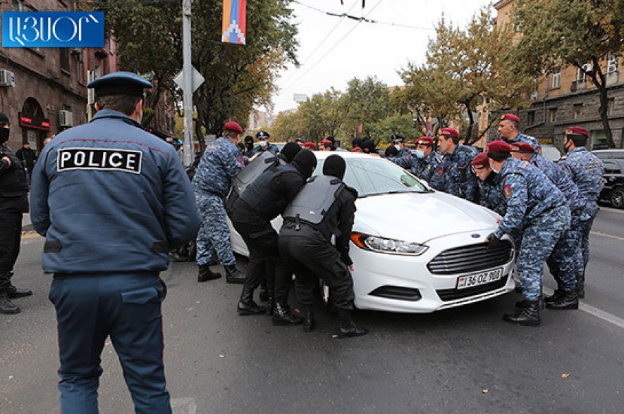 Փողոցների շրջափակումը, տրանսպորտի երթևեկության կազմալուծումն առաջացնում է վարչական պատասխանատվություն. զգուշացնում է ոստիկանությունը